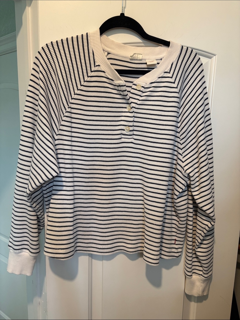 Levi’s Long-Sleeve Striped Henley Top